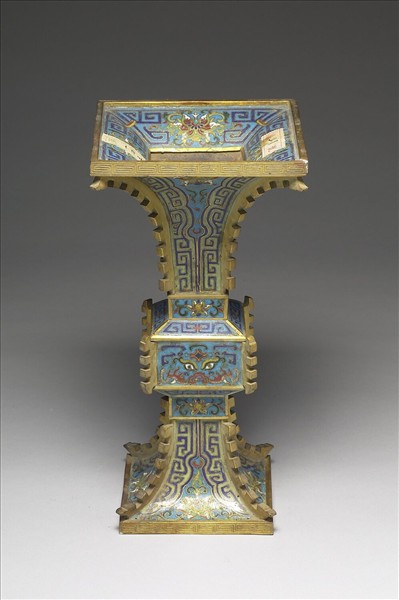 掐絲琺瑯瓶(五供)