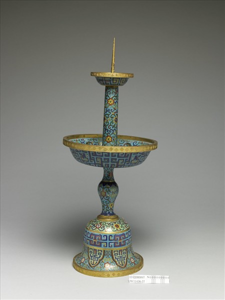 掐絲琺瑯燭台