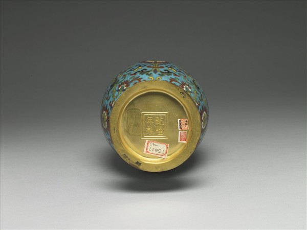 掐絲琺瑯瓶（五供）