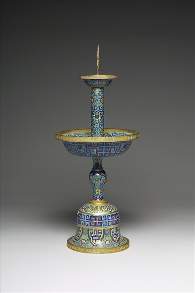 掐絲琺瑯燭台（五供）