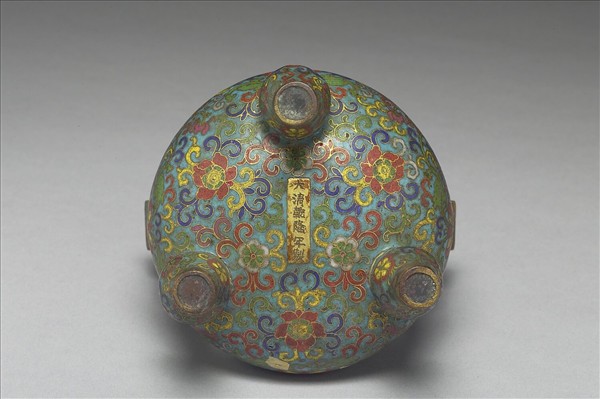 掐絲琺瑯爐（五供）