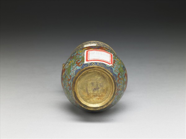 掐絲琺瑯瓶（五供）