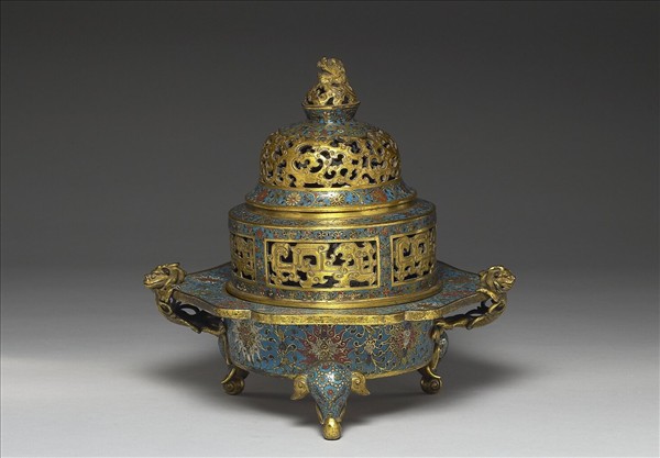 掐絲琺瑯螭耳爐