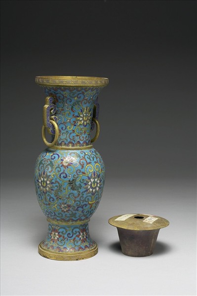 掐絲琺瑯瓶（五供）