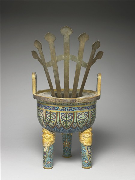 掐絲琺瑯鼎式爐（五供）