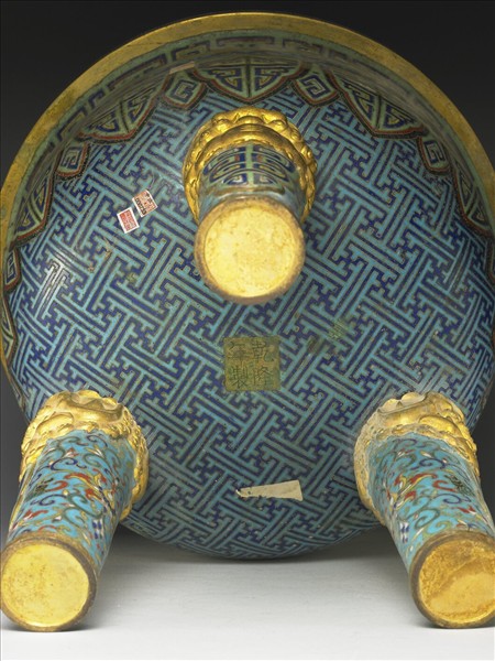 掐絲琺瑯鼎式爐（五供）