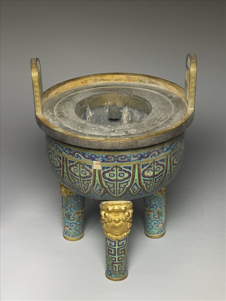 掐絲琺瑯鼎式爐（五供）