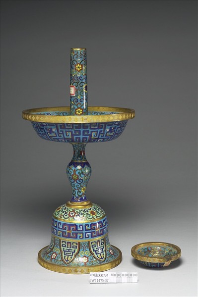 掐絲琺瑯燭台（五供）