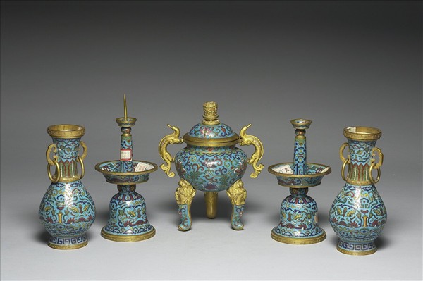 掐絲琺瑯鼎式爐（五供）