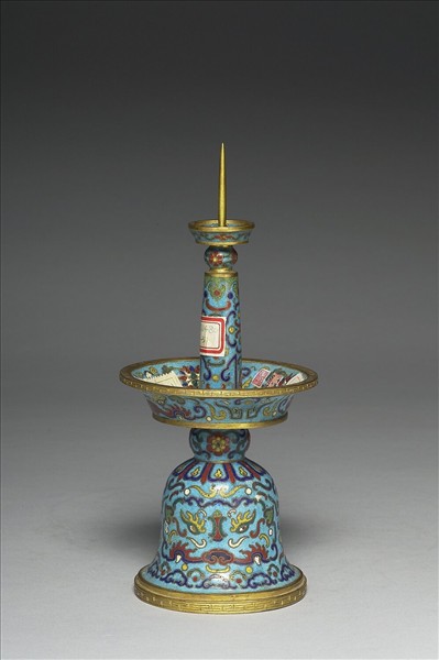 掐絲琺瑯燭台(五供)