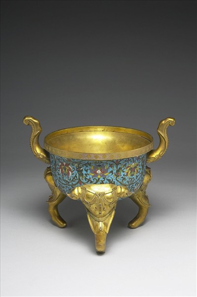 掐絲琺瑯鼎式爐