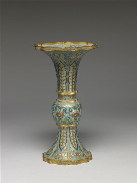 掐絲琺瑯觚形瓶（五供）