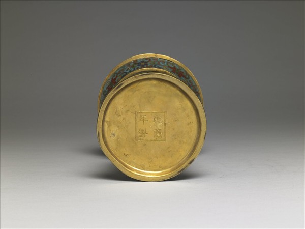 掐絲琺瑯燭台（五供）