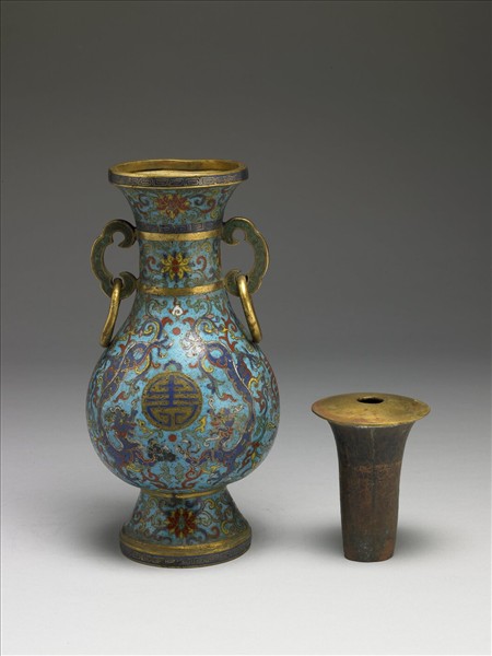 掐絲琺瑯瓶（五供）