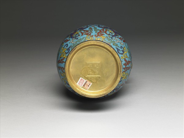 掐絲琺瑯瓶（五供）