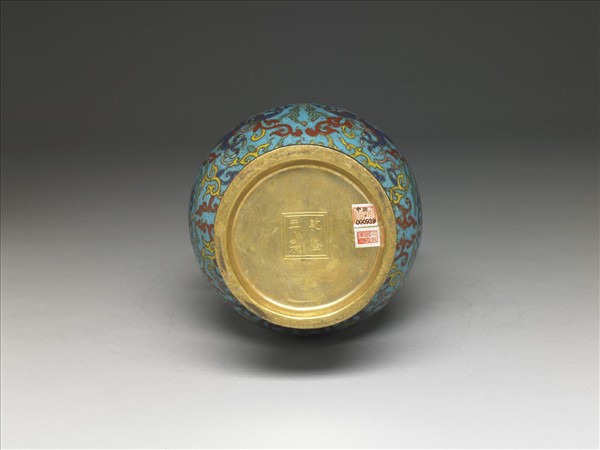 掐絲琺瑯瓶（五供）