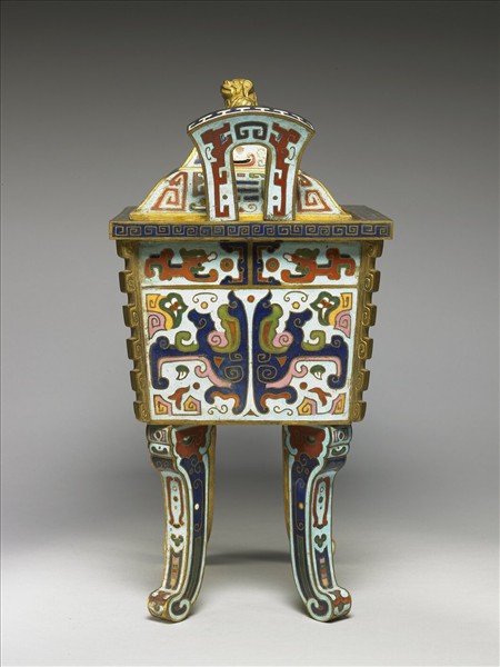 掐絲琺瑯四足鼎