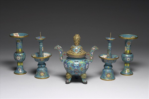 掐絲琺瑯香爐（五供）