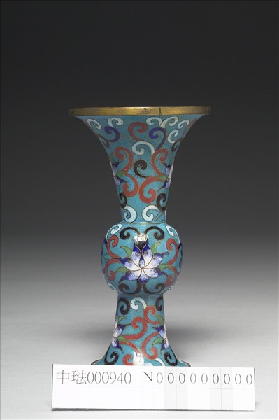 掐絲琺瑯瓶（五供）