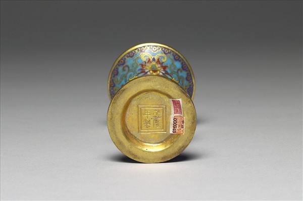 掐絲琺瑯瓶（五供）