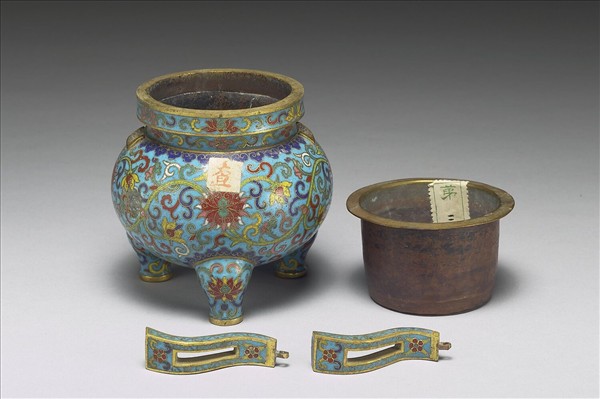 掐絲琺瑯香爐（五供）