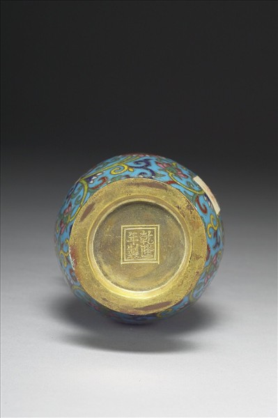 掐絲琺瑯瓶（五供）