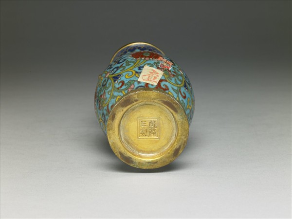 掐絲琺瑯瓶（五供）