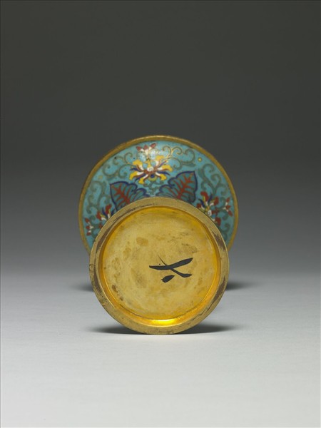 掐絲琺瑯瓶（五供）