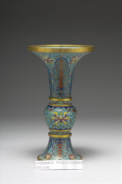 掐絲琺瑯瓶（五供）