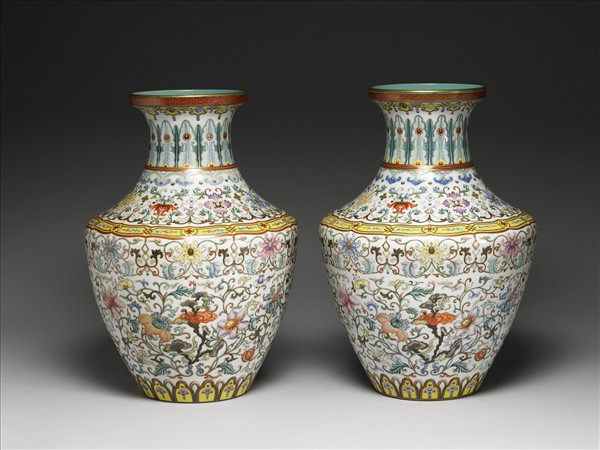 洋彩瑞芝洋花蟬紋罇