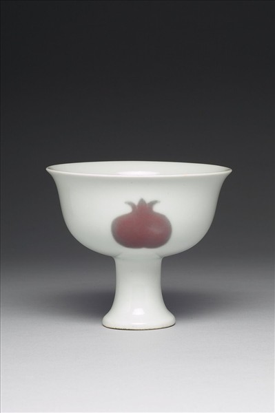 釉裡紅三果高足杯