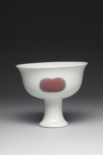 釉裡紅三果高足杯