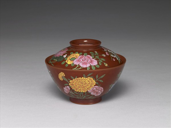 宜興胎畫琺瑯四季花卉蓋碗