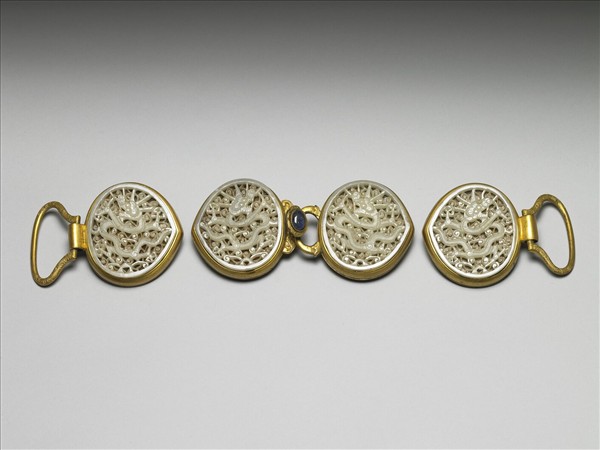 銅鎏金鑲雕玉鏤空雲龍紋帶環