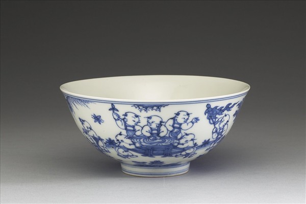 青花嬰戲圖碗