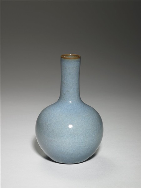 鈞釉長頸瓶