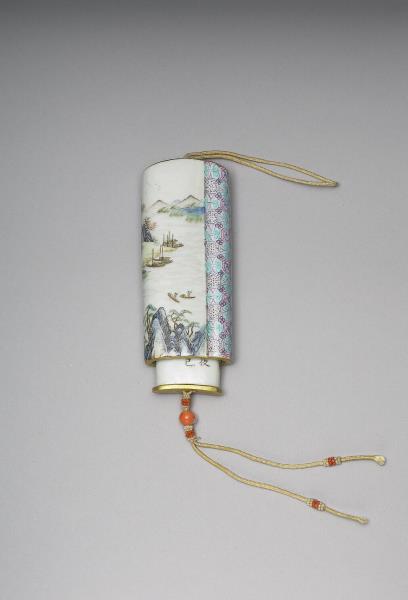 琺瑯彩山水人物牙籤筒