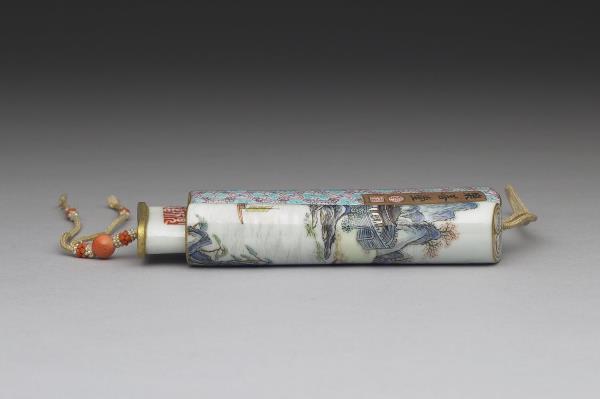 琺瑯彩山水人物牙籤筒