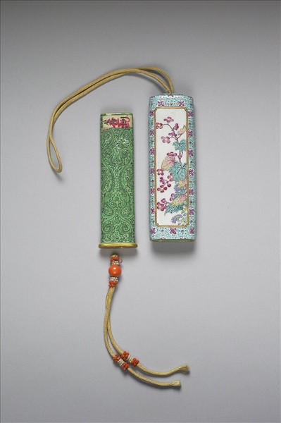 琺瑯彩詩意花卉紋牙籤筒