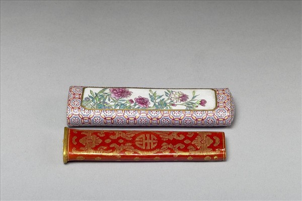 琺瑯彩詩意花卉紋牙籤筒