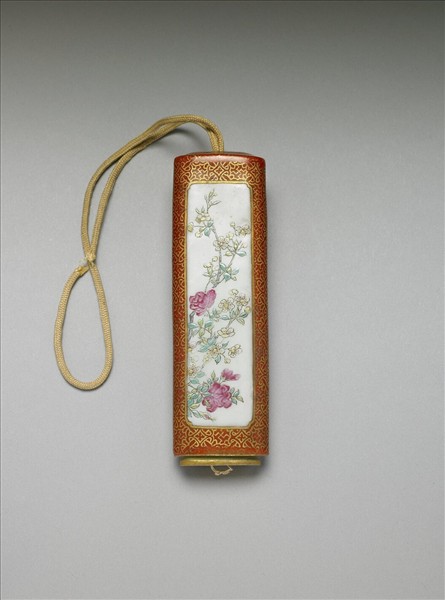 琺瑯彩詩意花卉紋牙籤筒