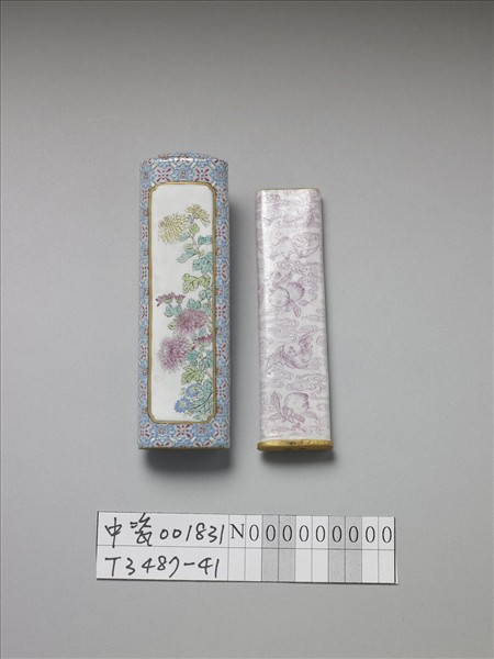 琺瑯彩詩意花卉紋牙籤筒