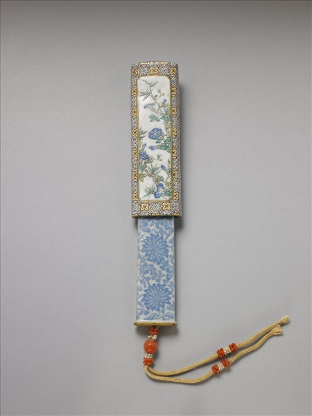 琺瑯彩詩意花卉紋牙籤筒