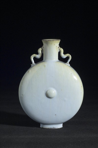 宜興窯 月白釉雙耳扁壺