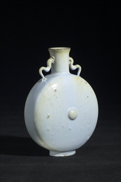 宜興窯 月白釉雙耳扁壺