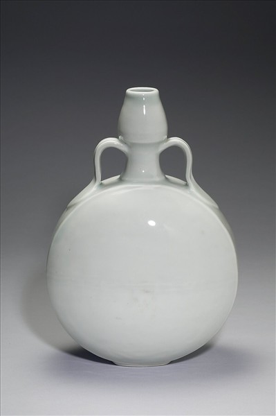 甜白葫蘆形綬帶耳扁壺