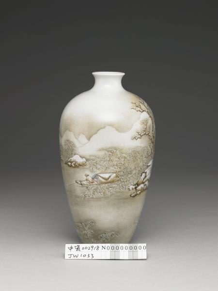 洋彩冬景山水梅瓶