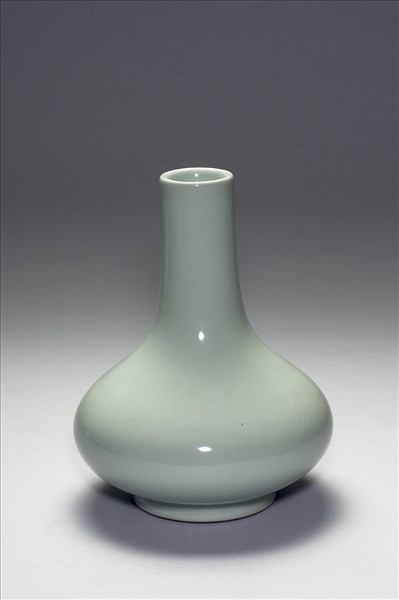 青瓷長頸瓶