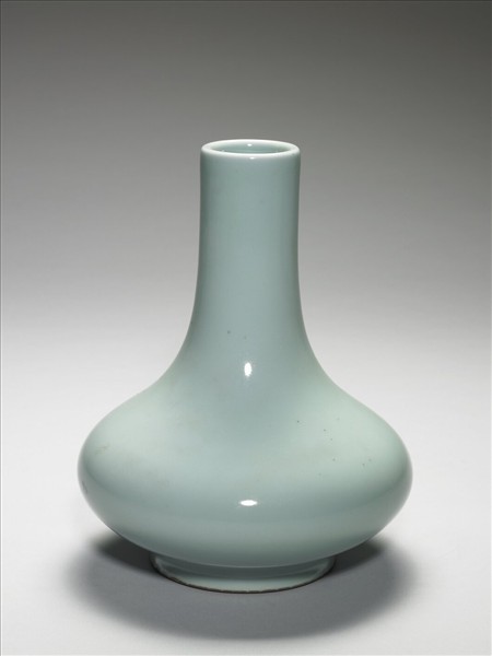 青瓷長頸瓶