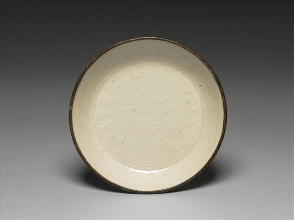 定窯 白瓷印花獅戲圖盤